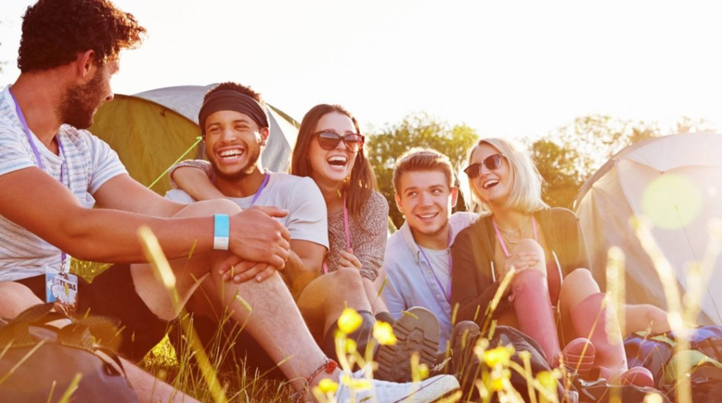 Fun weekend activities with friends, from outdoor adventures and games to cozy hangouts, food, and creative activities.